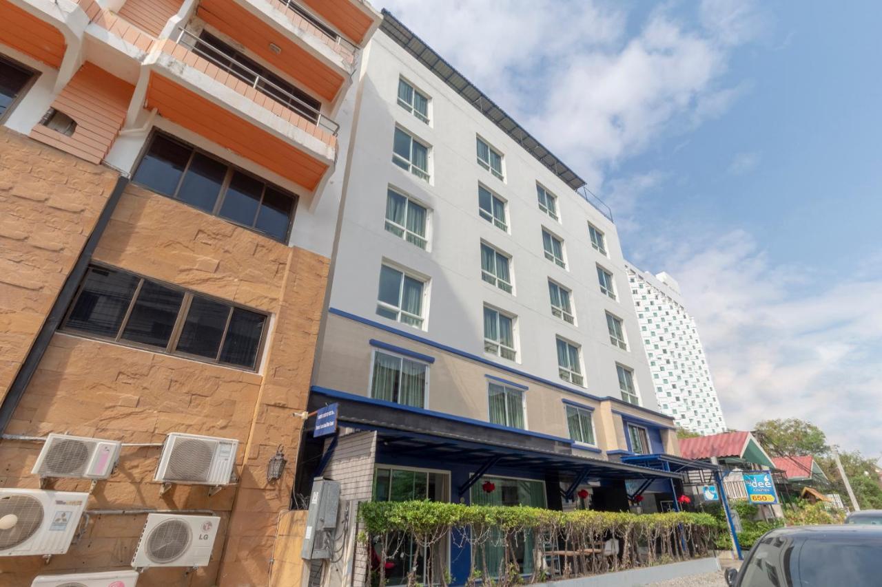 By Dee @Jomtien Hotel Pattaya Exterior photo