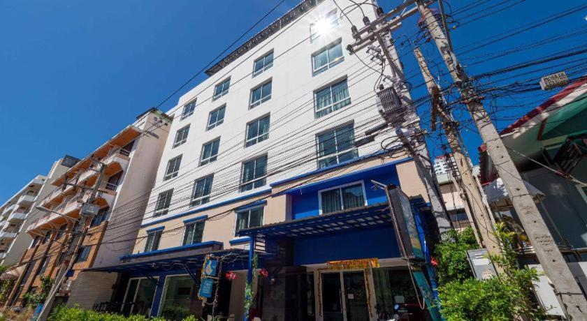 By Dee @Jomtien Hotel Pattaya Exterior photo